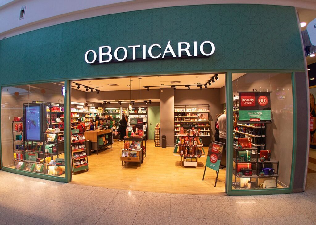 Layout de loja da Boticário sem balcão de pagamento